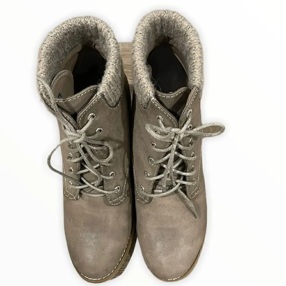 Nautica Korce Wedge Lace-Up Booties in Size 9.5